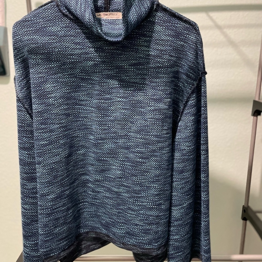 We Free The People  Turtleneck Sweater small
